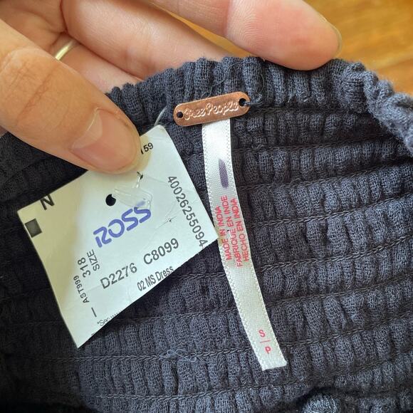 Free People Black Embroidered Boho Peasant Dress Size S/M NWT - Picture 8 of 10